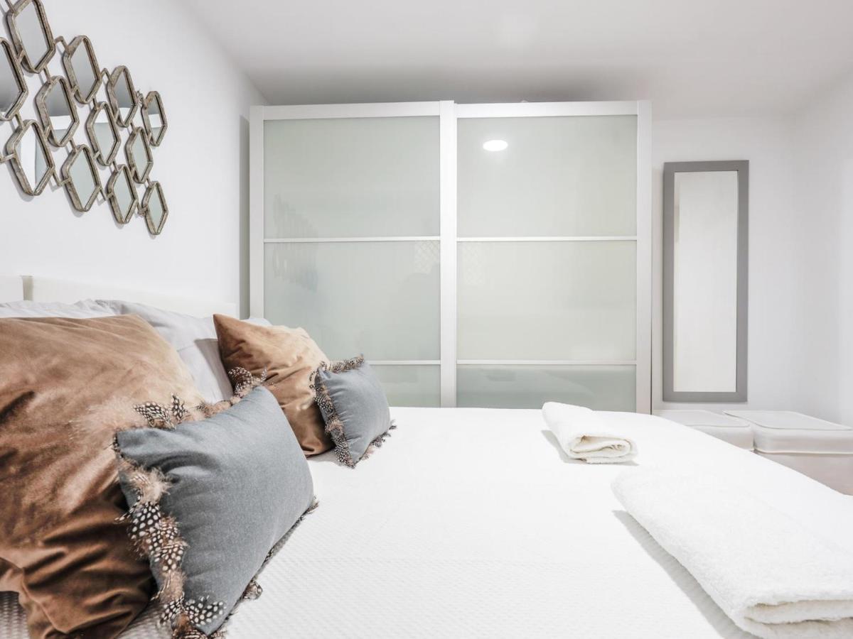 Bonito Apt En Cadiz Centro Renovado Luaran gambar